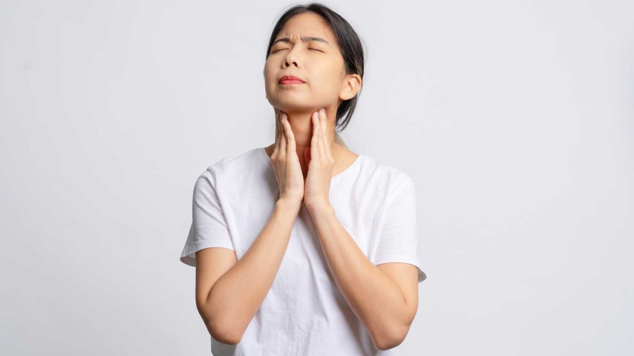 Throat Tightness: Causes, Symptoms, and Effective Treatments